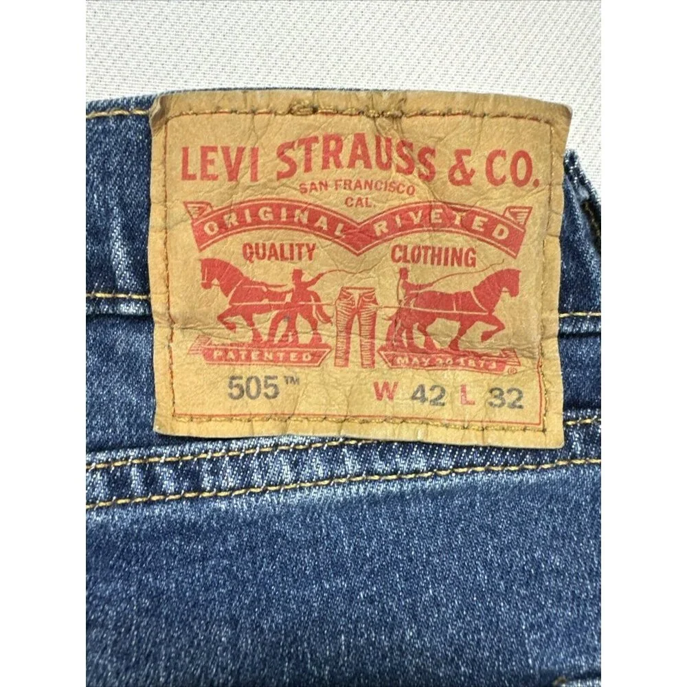 Levi's Mens 505 Regular Fit Jeans 42x32 Blue Straight Leg Dark Wash